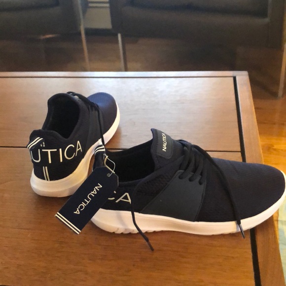 Nautica sneakers 👟 NWT.  FLASH SALE - Picture 3 of 7